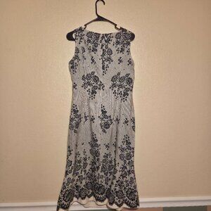 Newport News Summer Women's size 10 Black and White Patterened Dress